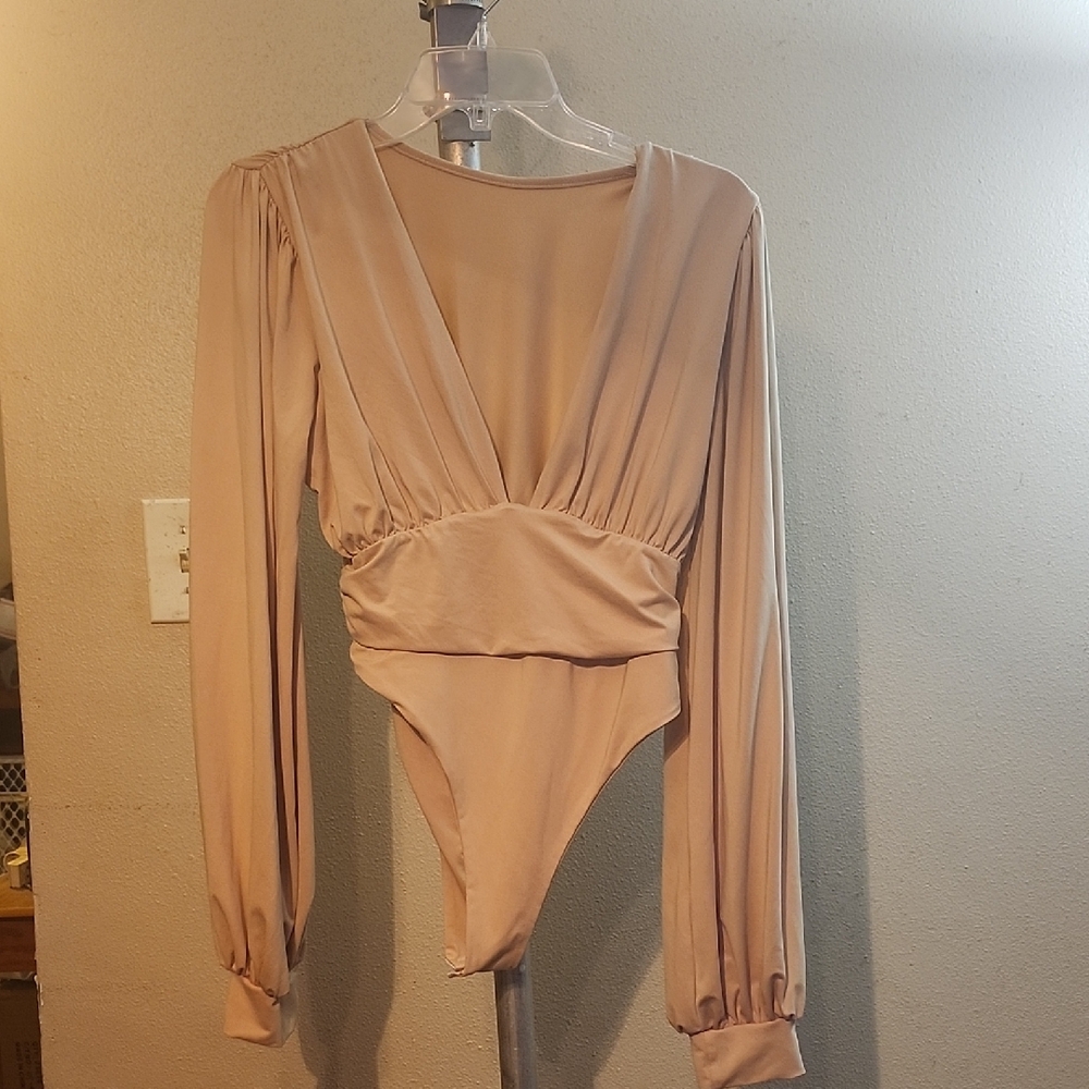 Elegant Beige Long Sleeve Bodysuit